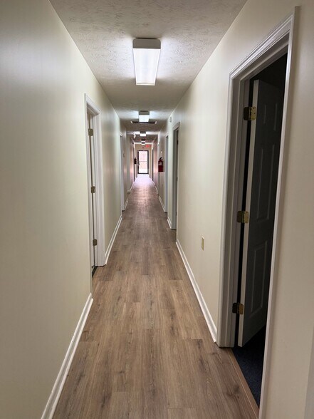 More Photos Of 300 Delano Dr, Manchester Warehouse For Sale