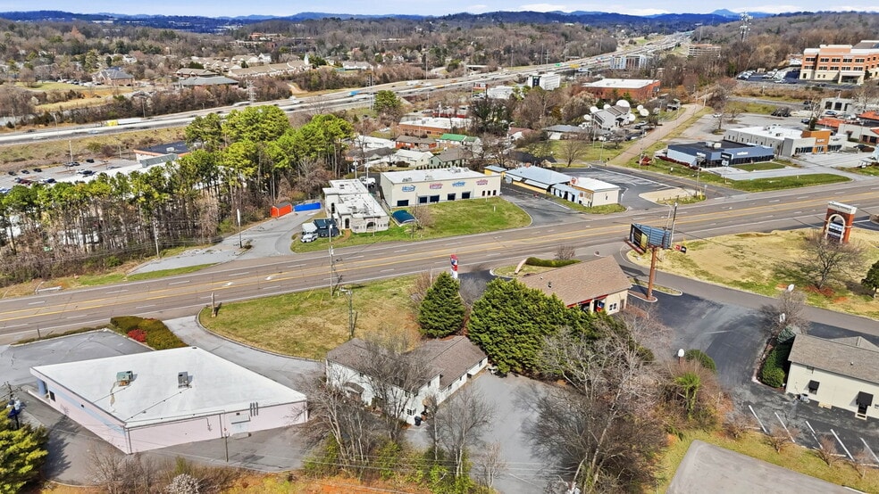 More Photos Of 6712 Kingston Pike, Knoxville Land For Sale