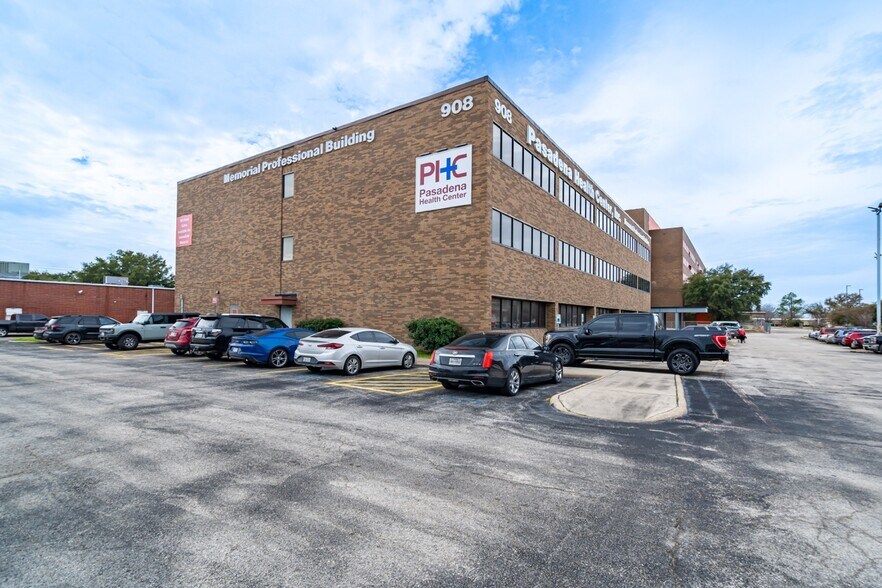More Photos Of 908 E Southmore Blvd, Pasadena Medical For Lease