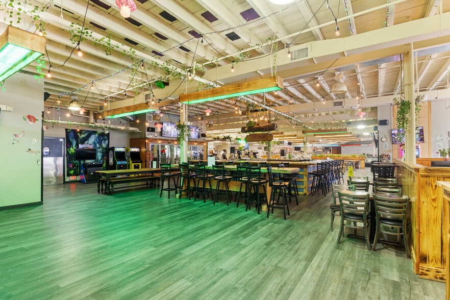 More Photos Of 7909 High School Rd, Elkins Park Restaurant For Sale