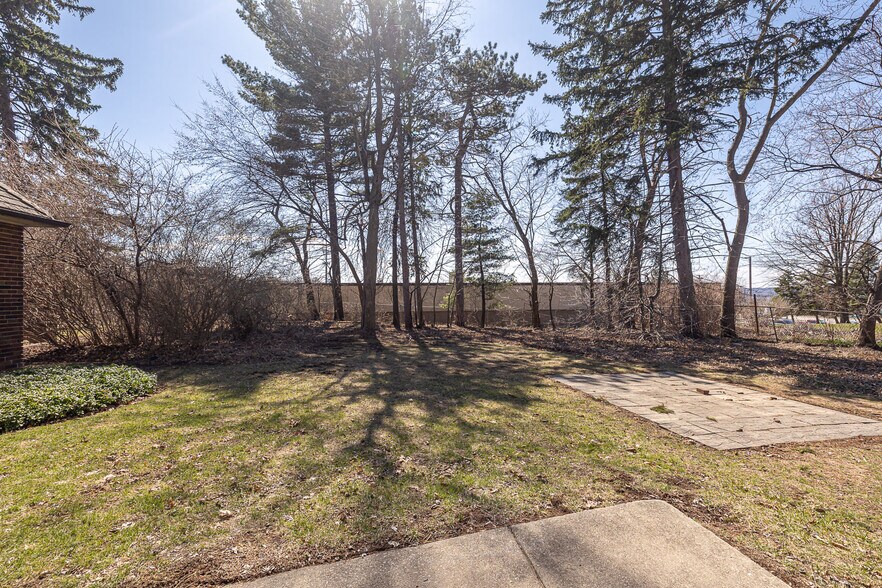More Photos Of 10000 Granger Rd, Cleveland Assisted Living For Sale