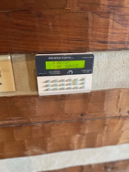 More Photos Of 601 W Oakland St, Broken Arrow Office Residential For Sale