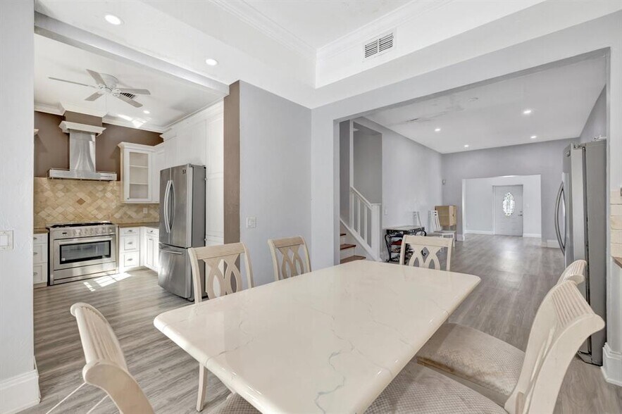 More Photos Of 901 W Las Olas Blvd, Fort Lauderdale Specialty For Sale