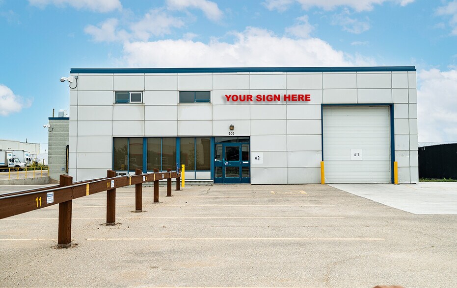 Primary Photo Of 205 Hutchings St, Winnipeg Manufacturing For Lease