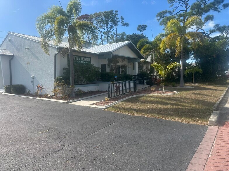 More Photos Of 2841 Tamiami Trl, Port Charlotte Medical For Sale