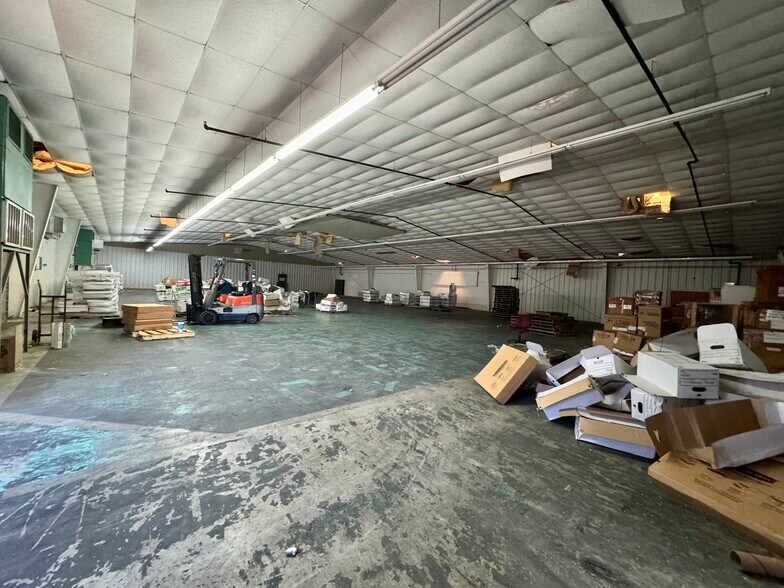 More Photos Of 435 Georgetown hwy, Johnsonville Self Storage For Sale