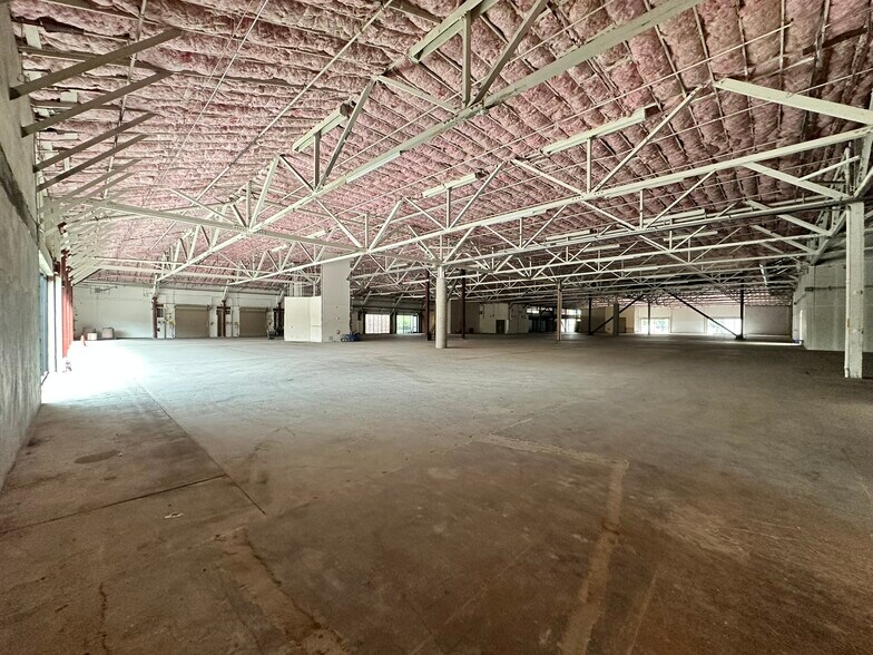More Photos Of 1650 65th St, Emeryville Flex For Lease