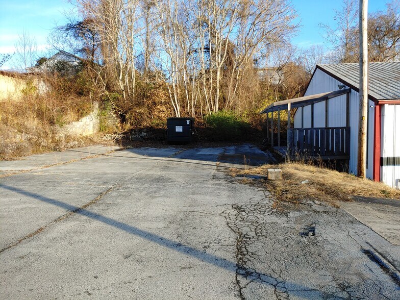 More Photos Of 170 Mayberry St, Sparta Industrial For Sale