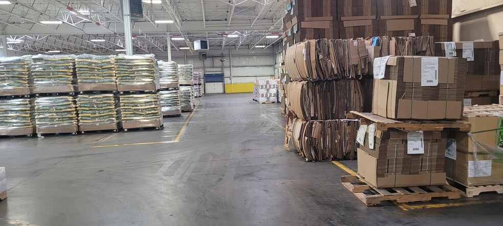 More Photos Of 190 Walnut Ln, Pottsville Warehouse For Lease