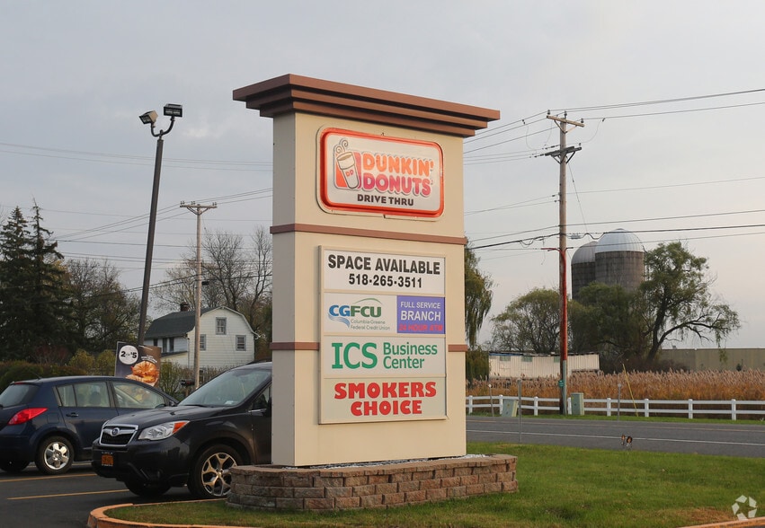 More Photos Of 12165 US Rte 9 W, West Coxsackie General Retail For Lease