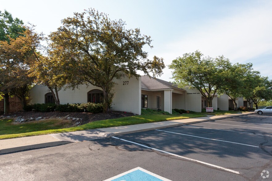 Primary Photo Of 277 E Carmel Dr, Carmel Medical For Lease