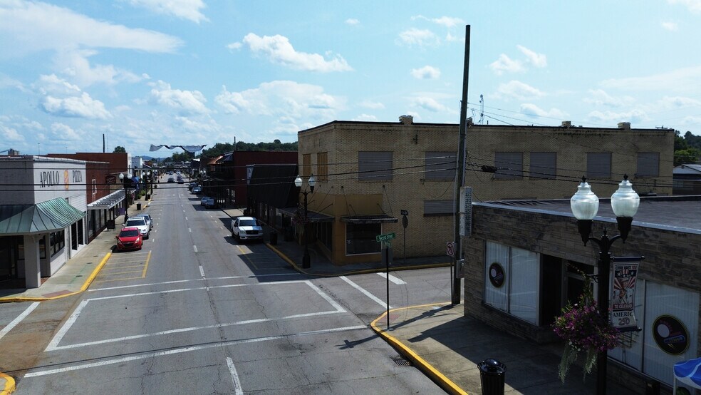 More Photos Of 200 S Main St, Corbin General Retail For Sale