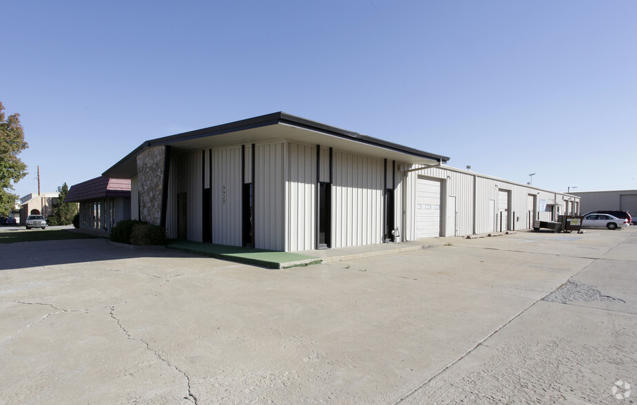 Primary Photo Of 9928 E 55th Pl, Tulsa Research And Development For Lease