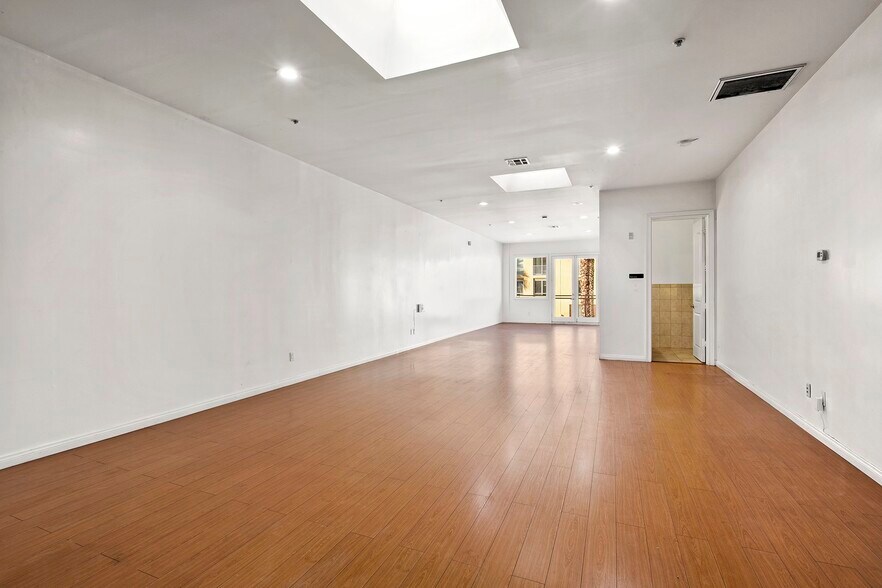 More Photos Of 634-638 E Colorado Blvd, Pasadena Office For Lease