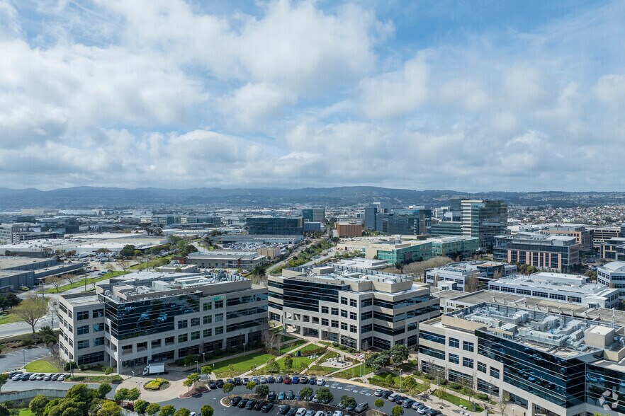 More Photos Of 331 Oyster Point Blvd, South San Francisco Research And Development For Lease