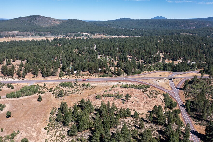 Primary Photo Of Hwy 97 @ Hwy 422, Chiloquin Land For Sale