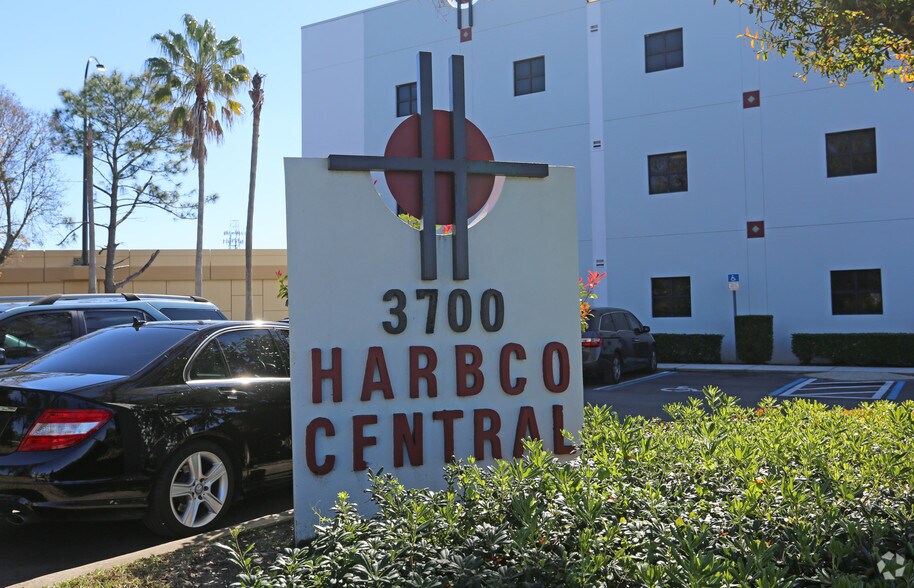 More Photos Of 3700 34th St, Orlando Office For Lease