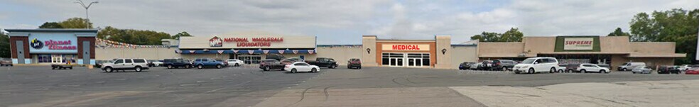 More Photos Of 900 Orthodox St, Philadelphia Supermarket For Lease