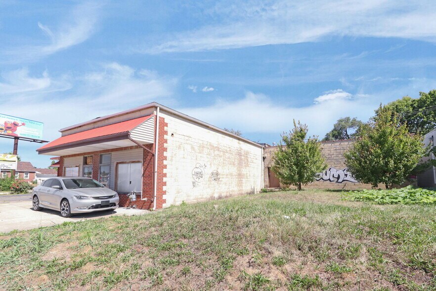 More Photos Of , Dayton General Retail For Sale