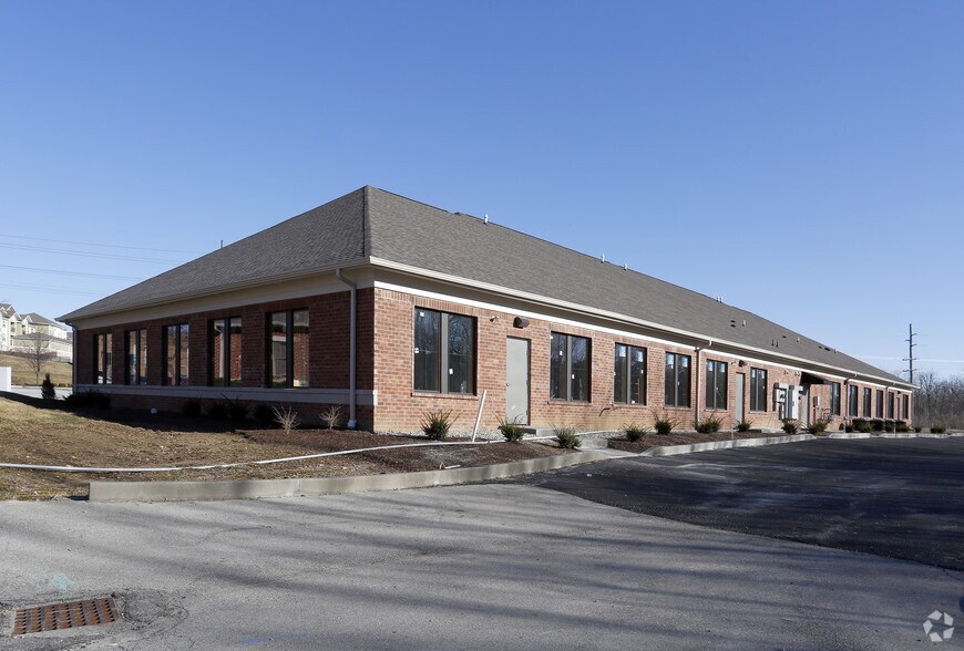 More Photos Of 9885 E 116th St, Fishers Office For Lease
