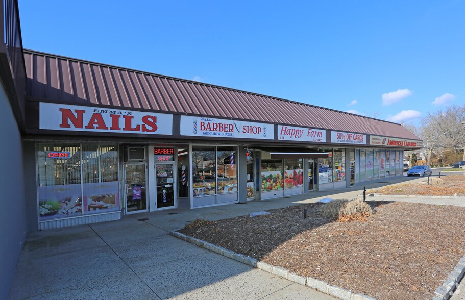More Photos Of 410-442 S Oyster Bay Rd, Hicksville Freestanding For Lease