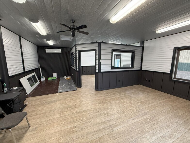 More Photos Of 1554 Amsterdam Rd, Belgrade Office For Lease