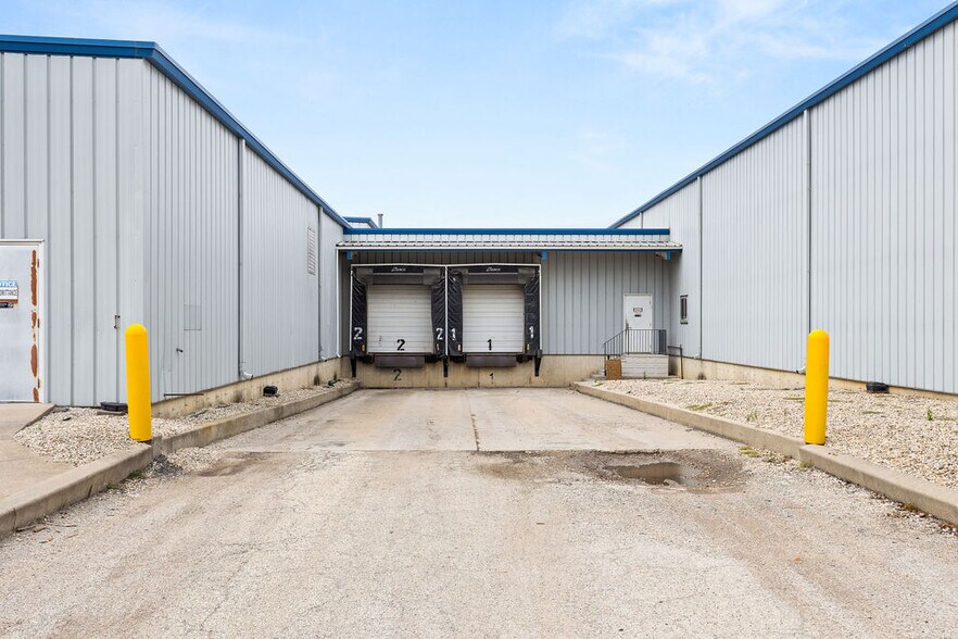 More Photos Of 2000 Ashley Rd, Morris Manufacturing For Lease