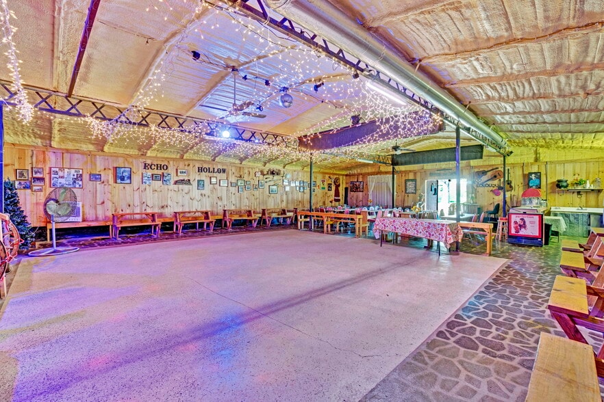 More Photos Of 4033 Geer Hwy, Cleveland General Retail For Sale