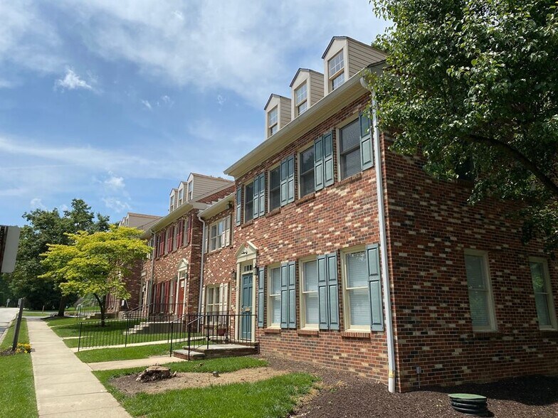More Photos Of 107 Chesley Dr, Media Office For Sale
