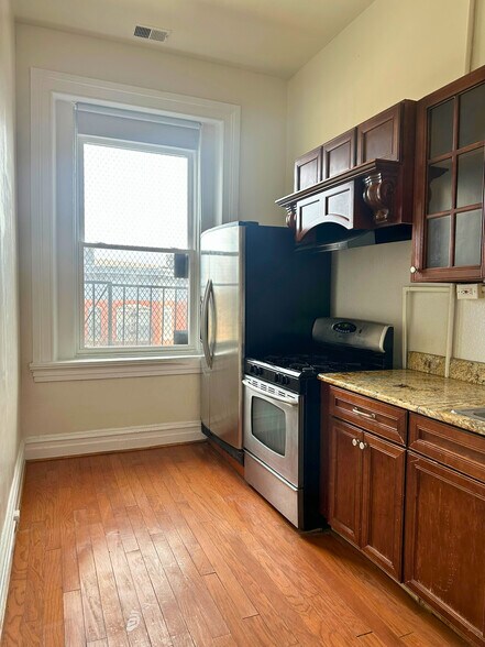 More Photos Of 3442 Auchentoroly Ter, Baltimore Apartments For Sale