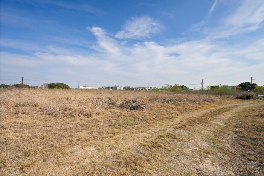 More Photos Of 00 U.S. 183, Leander Land For Sale