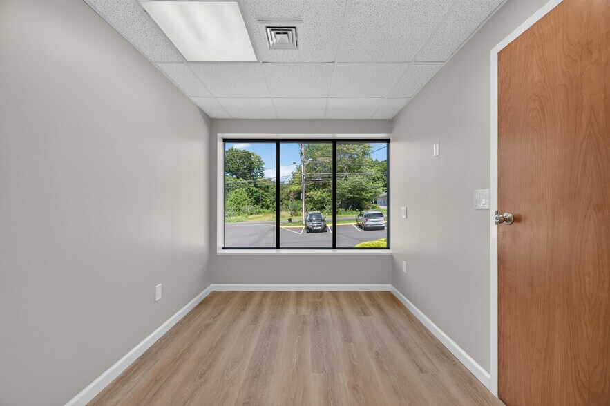 More Photos Of 464 Wolcott Rd, Wolcott Office For Lease