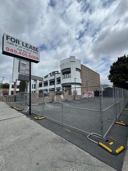 More Photos Of 832 N La Cienega Blvd, Los Angeles Land For Lease