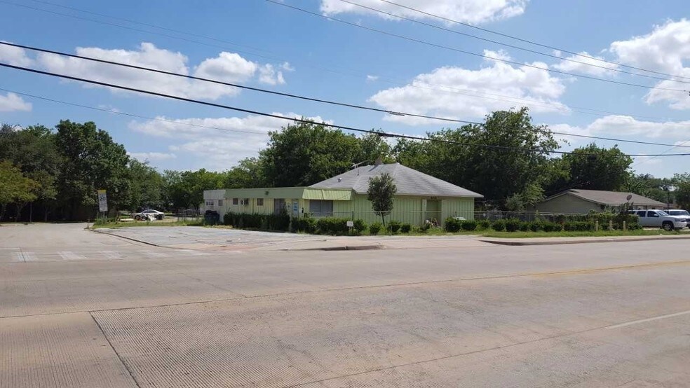 Primary Photo Of 4918 Broadway Ave, Haltom City Schools For Sale