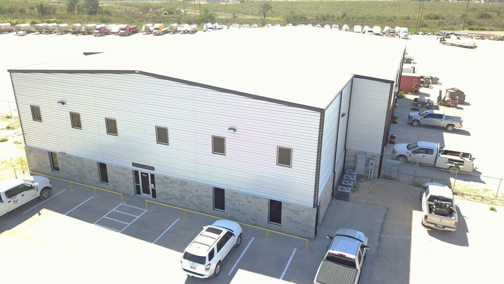 More Photos Of 2250 Dixie Blvd, Odessa Industrial For Sale