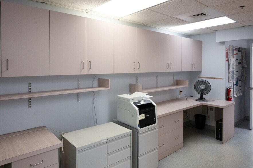 More Photos Of 110 Long Pond Rd, Plymouth Medical For Sale