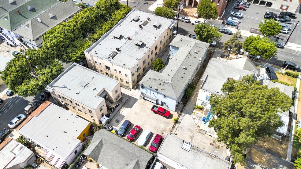 More Photos Of 1350 S Burlington Ave, Los Angeles Multifamily For Sale