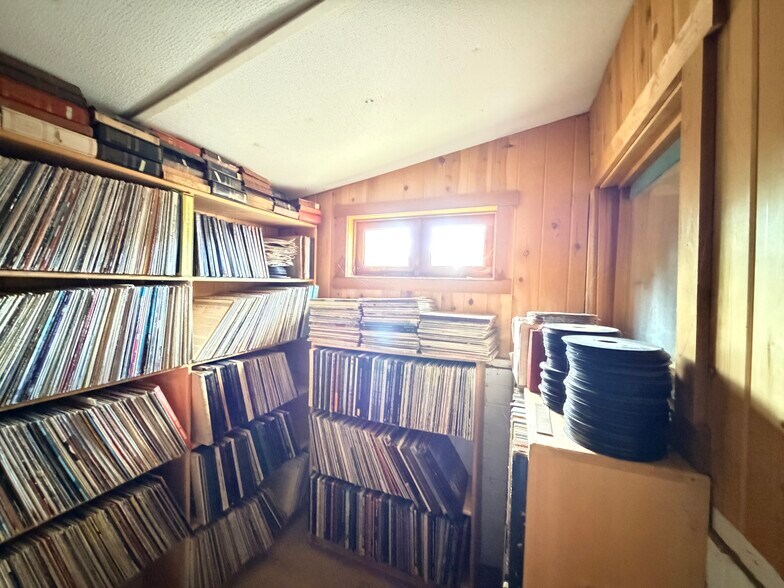 More Photos Of 54225 Pine Crest, Idyllwild-Pine Cove General Retail For Sale