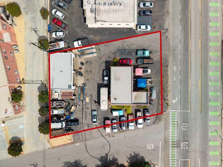 More Photos Of 501 N Ventura Ave, Oak View Auto Repair For Sale