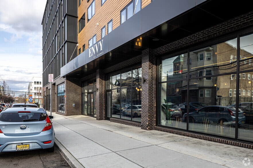 More Photos Of 58-84 Norfolk St, Newark Apartments For Lease