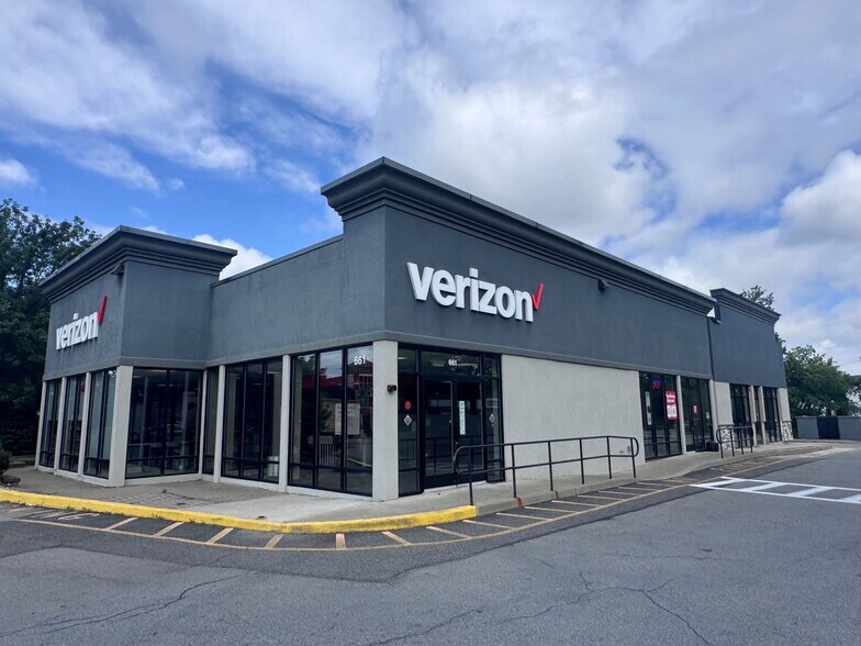 More Photos Of 661 Dutchess Tpke, Poughkeepsie General Retail For Lease