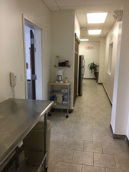 More Photos Of 480 State Rd, Bensalem Light Manufacturing For Lease