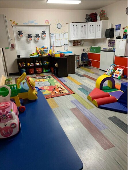 More Photos Of 1050 S Santa Fe Ave, Moore Daycare Center For Sale