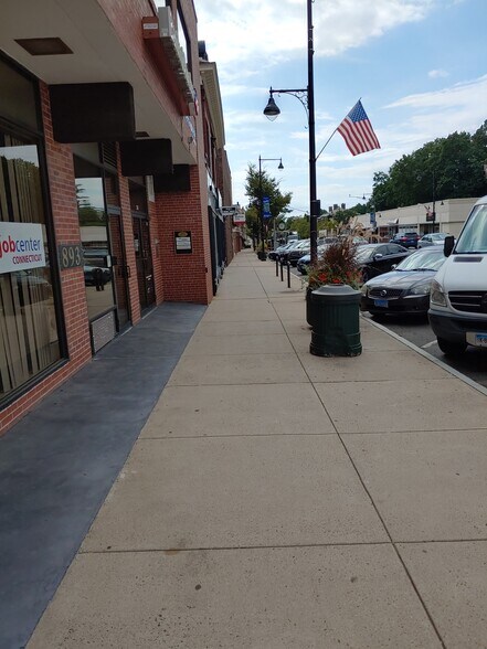 More Photos Of 887-893 Main St, Manchester Storefront Retail Office For Lease