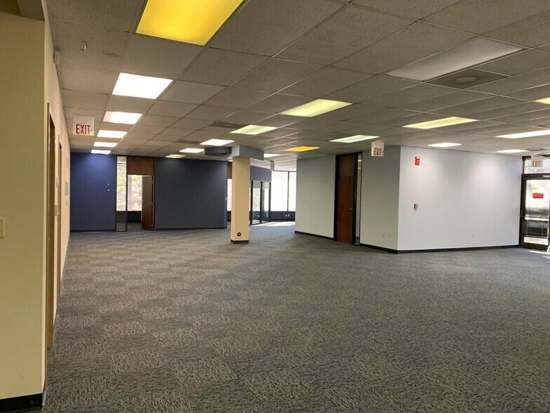 More Photos Of 330 Research Ct, Peachtree Corners Loft Creative Space For Sale