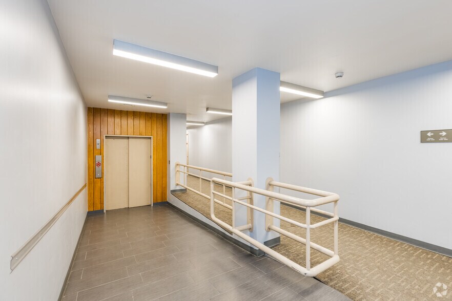 More Photos Of 320 Fort Duquesne Blvd, Pittsburgh Apartments For Sale