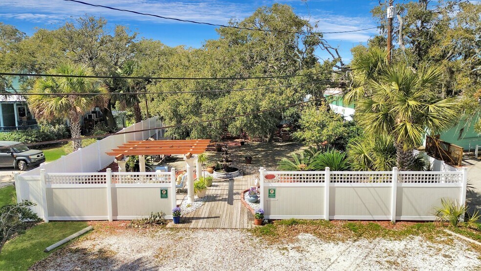 More Photos Of 24 Van Horne Ave, Tybee Island Hospitality For Sale