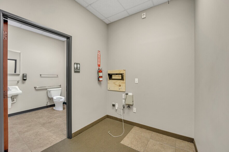 More Photos Of 1804 Owen Ct, Mansfield Light Distribution For Sale