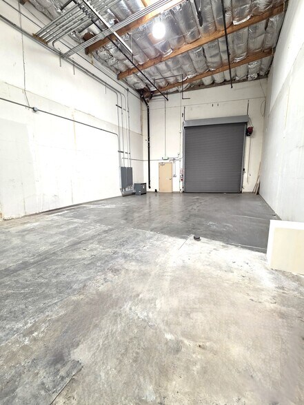 More Photos Of 29300 Kohoutek Way, Union City Industrial For Sale