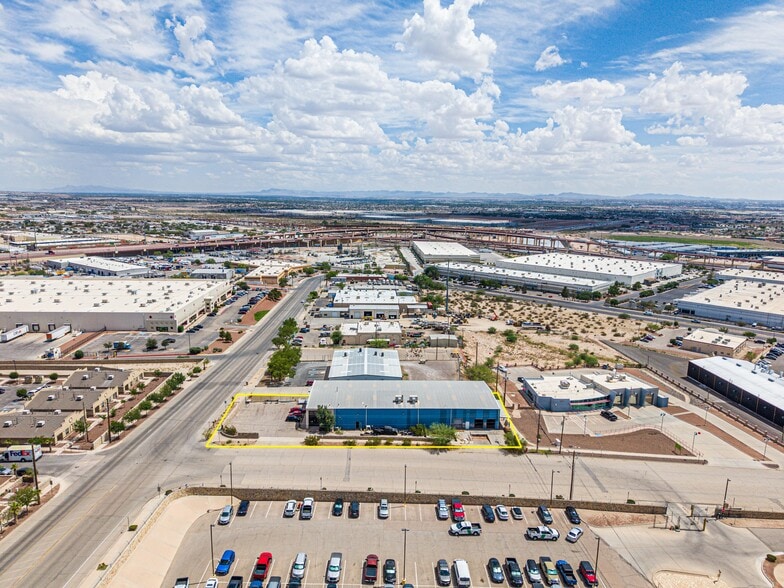 More Photos Of 995 Loma Verde Dr, El Paso Warehouse For Lease